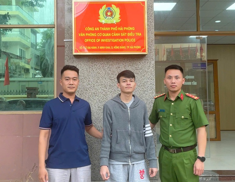 Văn phòng Cơ quan CSĐT – CATP vận động đối tượng có 2 Quyết đinh truy nã đặc biệt nguy hiểm ra đầu thú